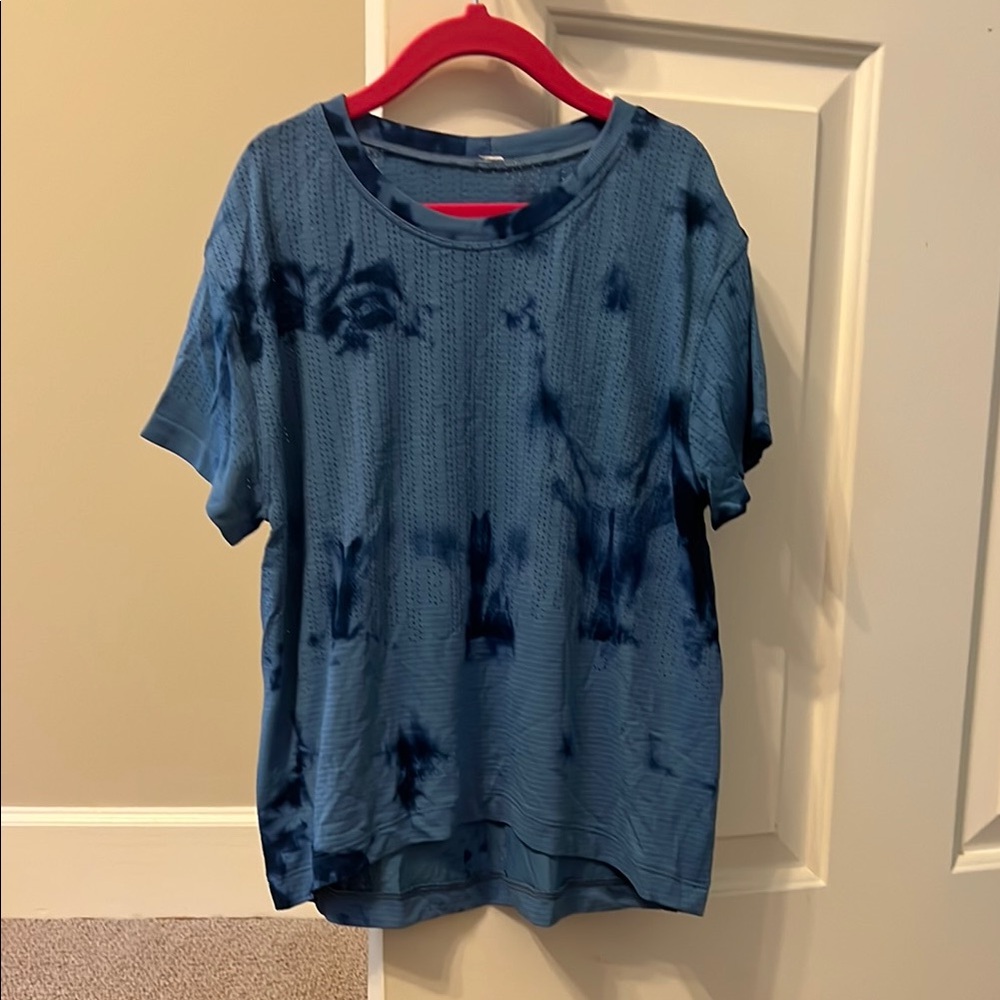 lululemon train to be short sleeve top